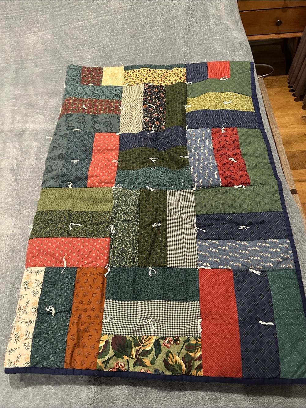 Handmade Amish Patchwork Quilt - Multicolor
